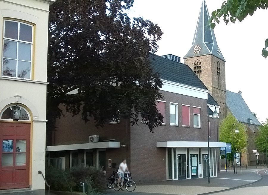 Postkantoor op de plaats van de oude school